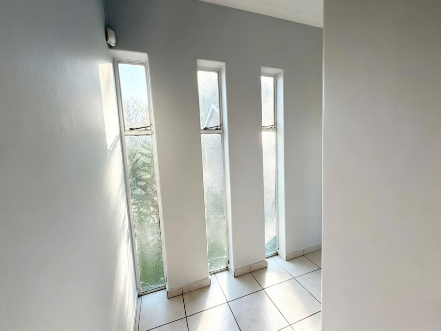4 Bedroom Property for Sale in Van Riebeeck Park Gauteng