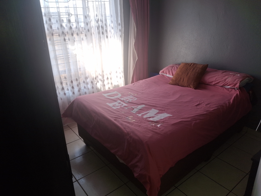 3 Bedroom Property for Sale in Clayville Gauteng