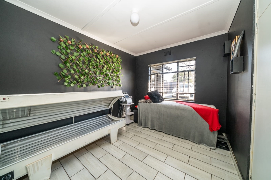4 Bedroom Property for Sale in Minnebron Gauteng