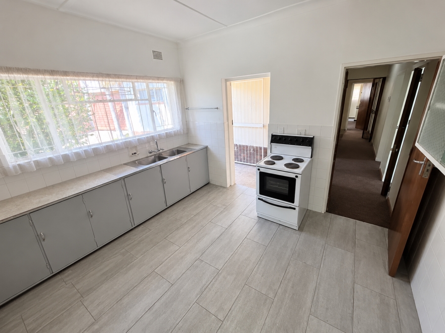 3 Bedroom Property for Sale in Queenswood Gauteng