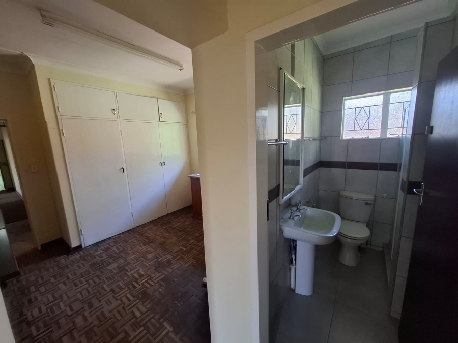 3 Bedroom Property for Sale in Queenswood Gauteng