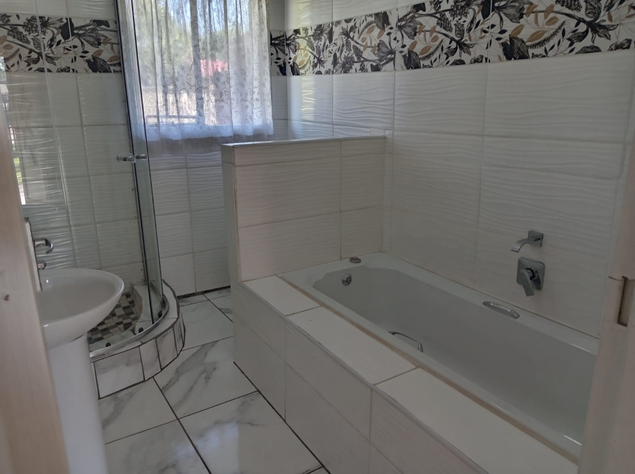 To Let 3 Bedroom Property for Rent in Vanderbijlpark SW 5 Gauteng
