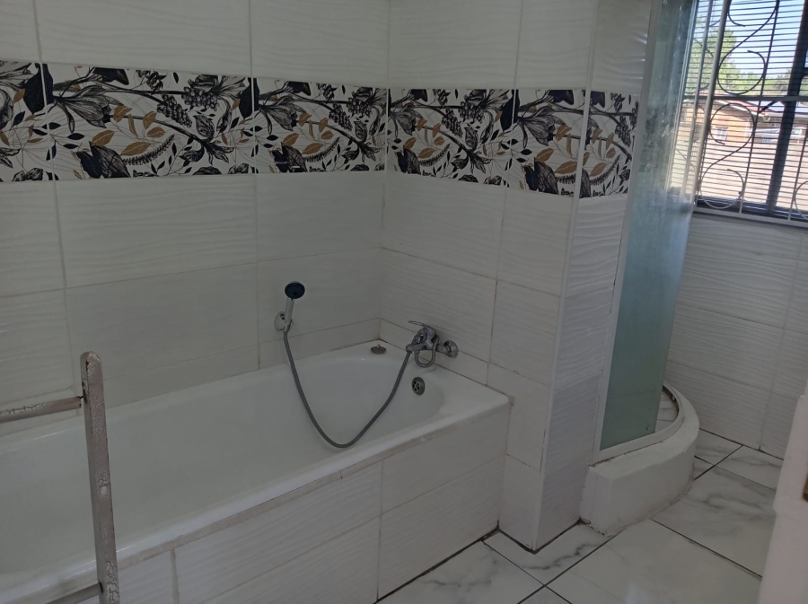 To Let 3 Bedroom Property for Rent in Vanderbijlpark SW 5 Gauteng