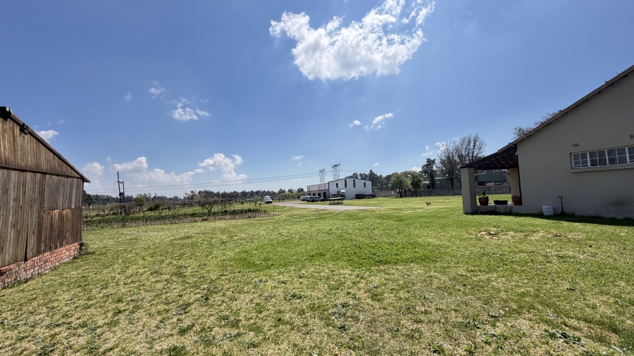3 Bedroom Property for Sale in Petit Gauteng