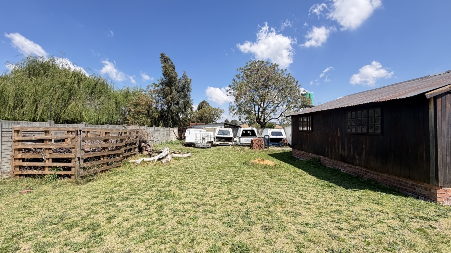 3 Bedroom Property for Sale in Petit Gauteng