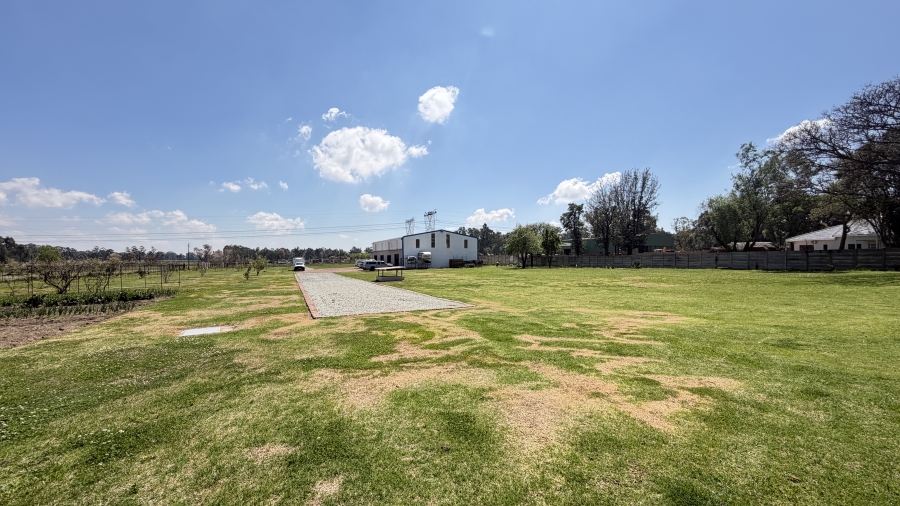 3 Bedroom Property for Sale in Petit Gauteng