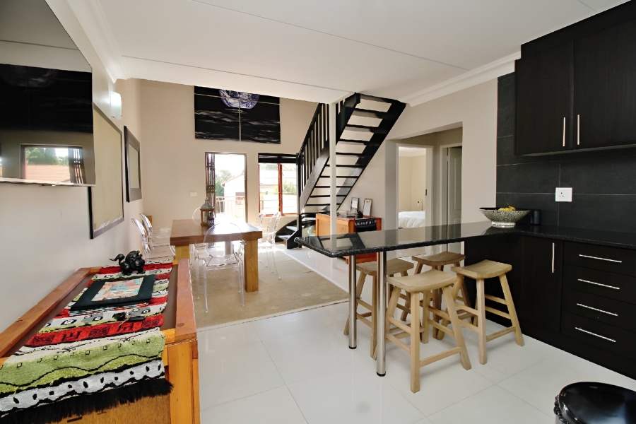 To Let 2 Bedroom Property for Rent in Bedfordview Gauteng