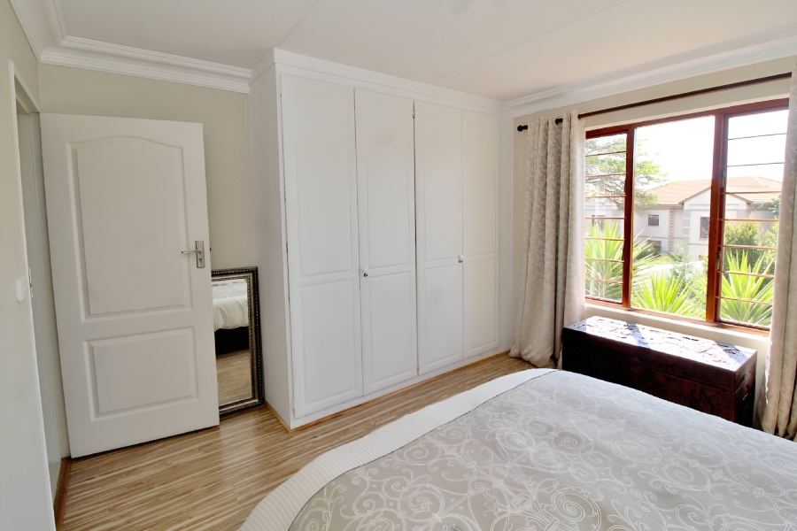 To Let 2 Bedroom Property for Rent in Bedfordview Gauteng