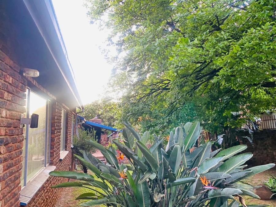 3 Bedroom Property for Sale in Garsfontein Gauteng