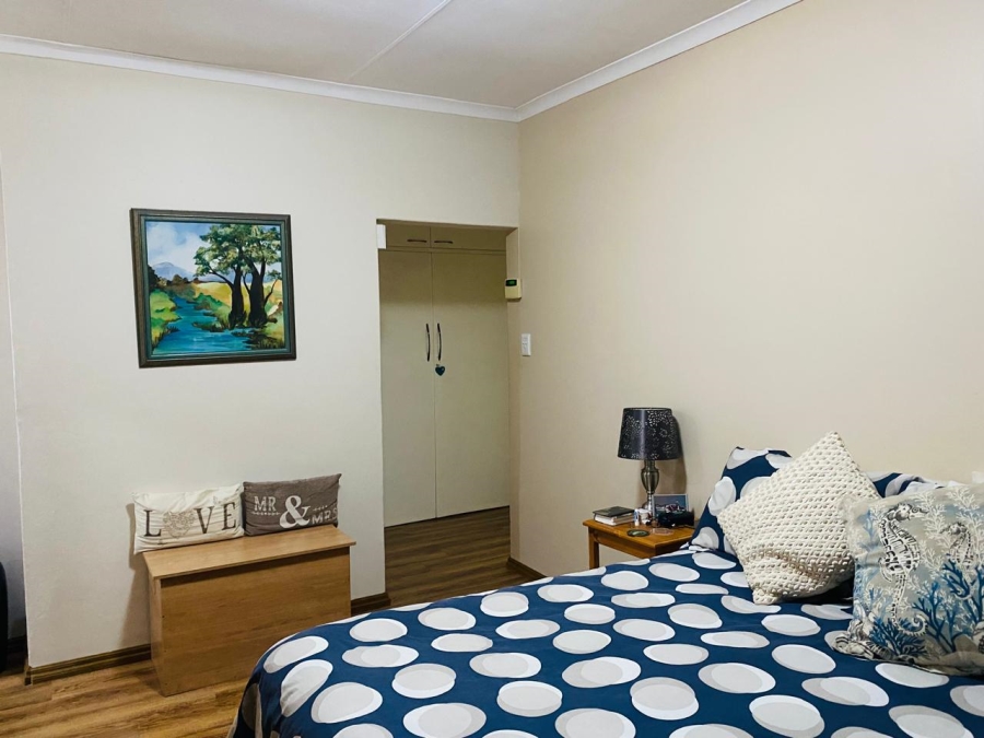 3 Bedroom Property for Sale in Garsfontein Gauteng
