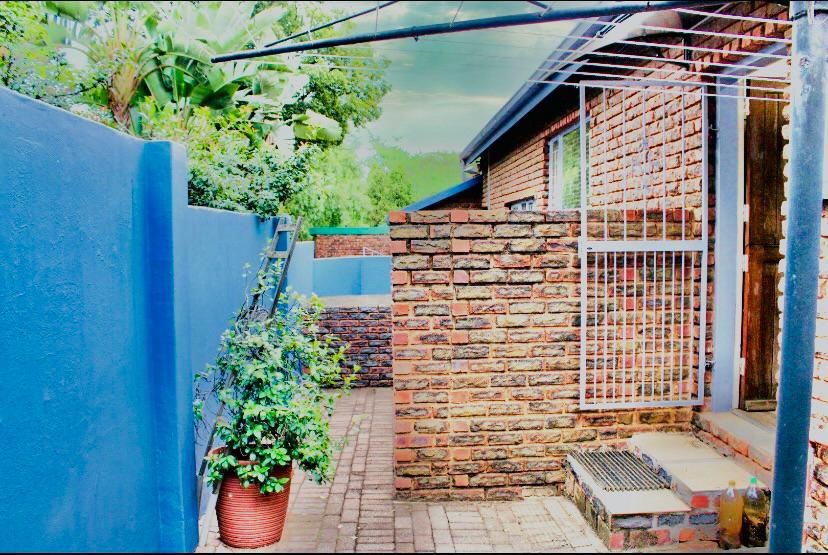 3 Bedroom Property for Sale in Garsfontein Gauteng