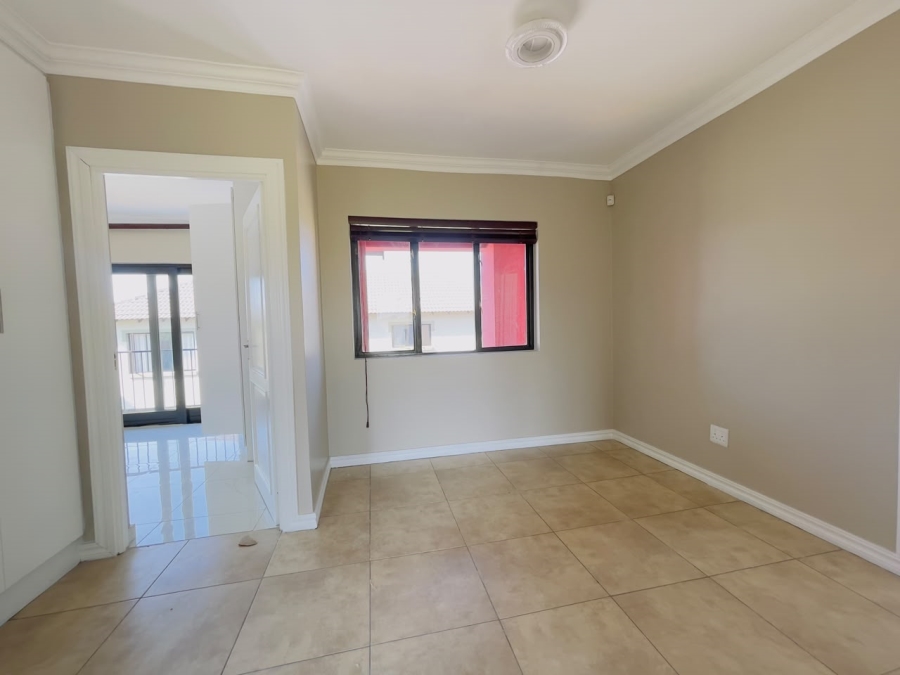 To Let 3 Bedroom Property for Rent in Thatchfield Estate Gauteng