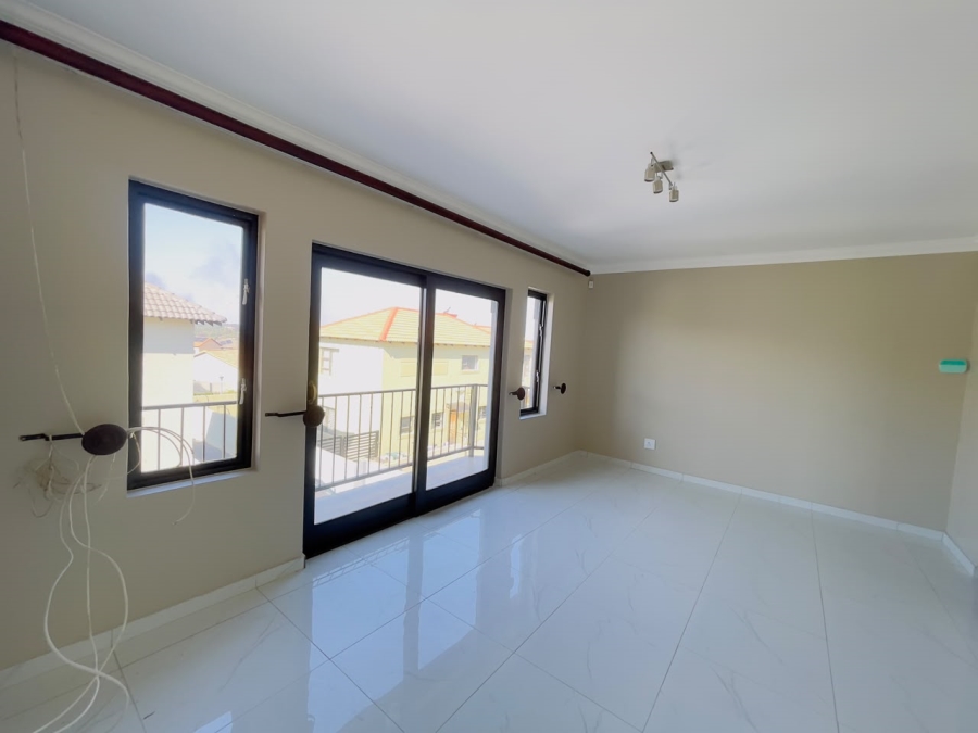 To Let 3 Bedroom Property for Rent in Thatchfield Estate Gauteng
