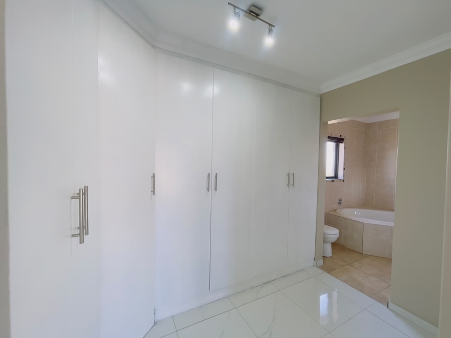 To Let 3 Bedroom Property for Rent in Thatchfield Estate Gauteng