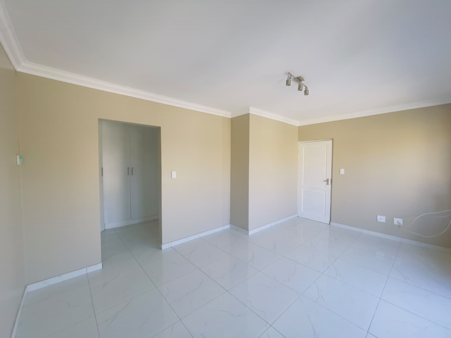 To Let 3 Bedroom Property for Rent in Thatchfield Estate Gauteng