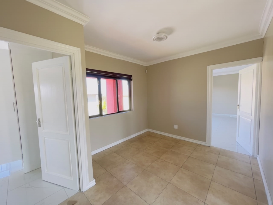 To Let 3 Bedroom Property for Rent in Thatchfield Estate Gauteng