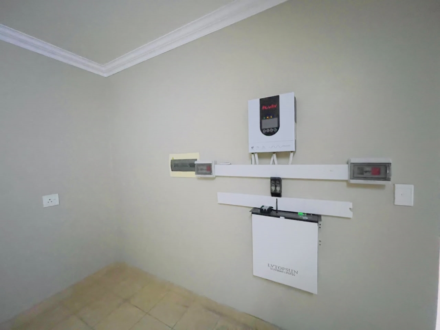 To Let 3 Bedroom Property for Rent in Thatchfield Estate Gauteng