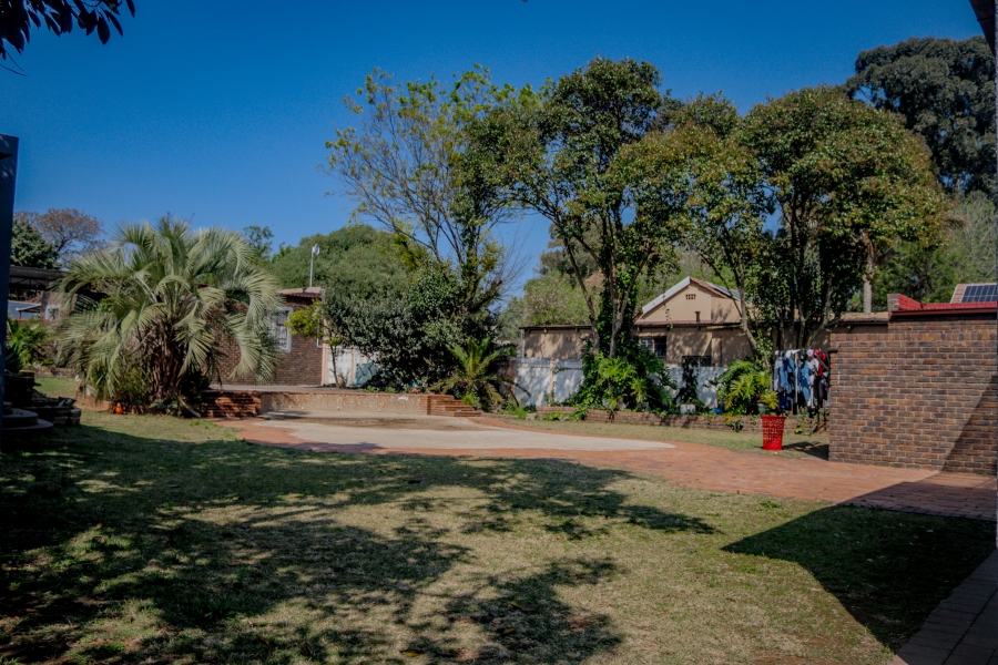 5 Bedroom Property for Sale in The Hill Gauteng