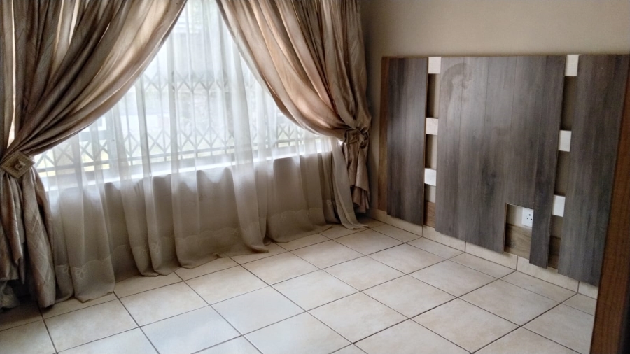 4 Bedroom Property for Sale in Dan Pienaarville Gauteng
