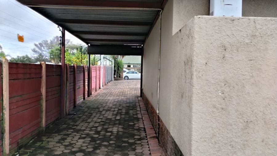 4 Bedroom Property for Sale in Dan Pienaarville Gauteng