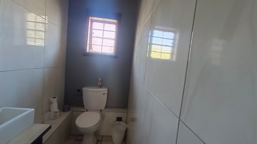 3 Bedroom Property for Sale in Homelake Gauteng