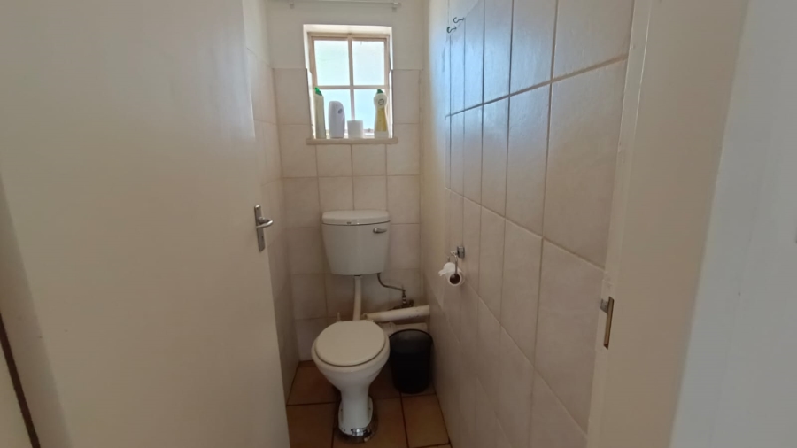 2 Bedroom Property for Sale in Greenhills Gauteng