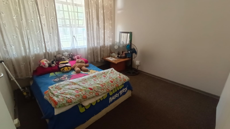 2 Bedroom Property for Sale in Greenhills Gauteng