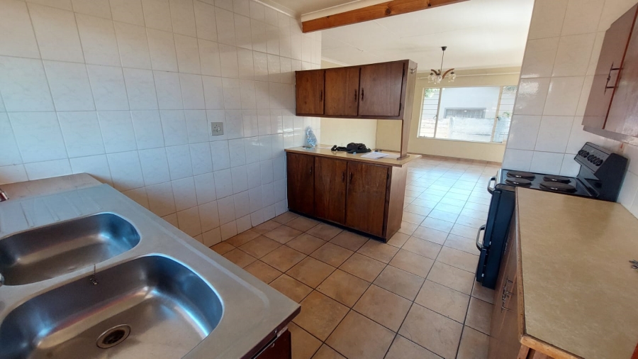 2 Bedroom Property for Sale in Greenhills Gauteng