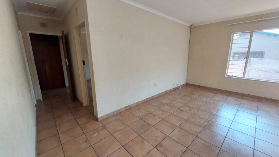 2 Bedroom Property for Sale in Greenhills Gauteng