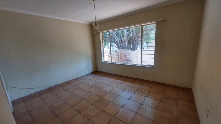 2 Bedroom Property for Sale in Greenhills Gauteng