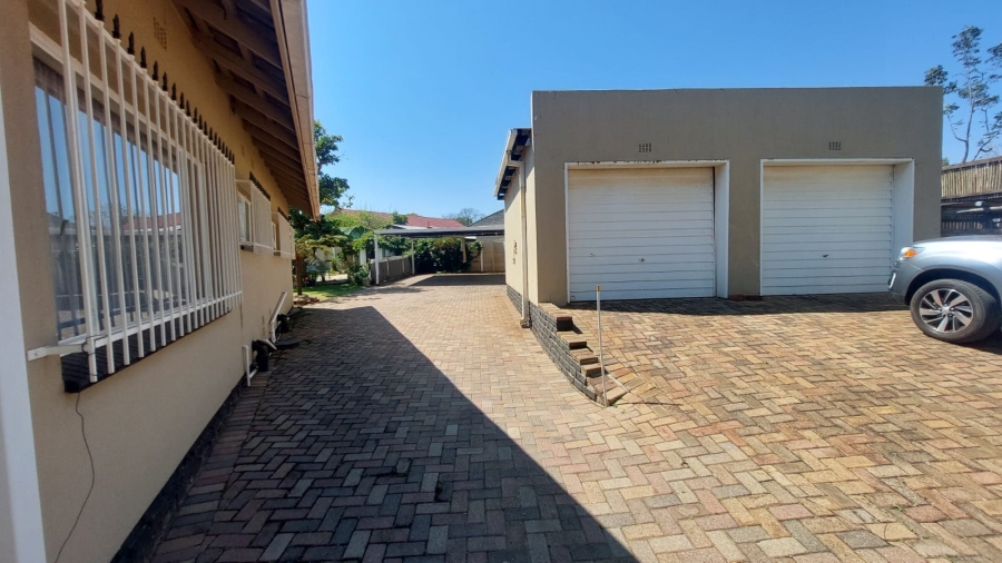 3 Bedroom Property for Sale in Greenhills Gauteng