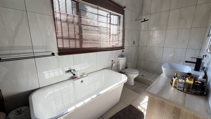 3 Bedroom Property for Sale in Homelake Gauteng