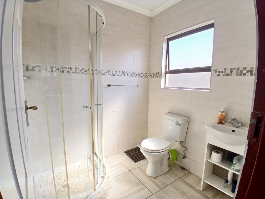 3 Bedroom Property for Sale in Witpoortjie Gauteng