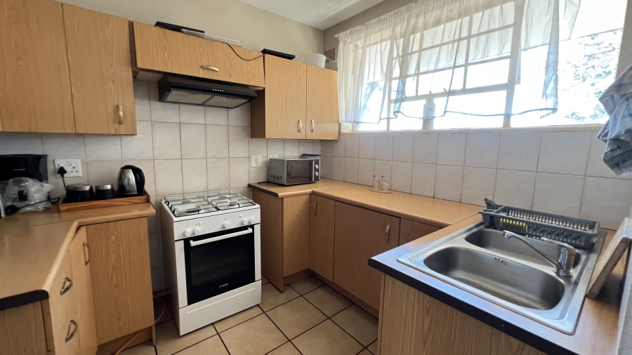2 Bedroom Property for Sale in Greenhills Gauteng