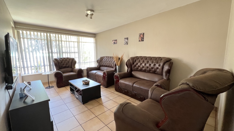 2 Bedroom Property for Sale in Greenhills Gauteng