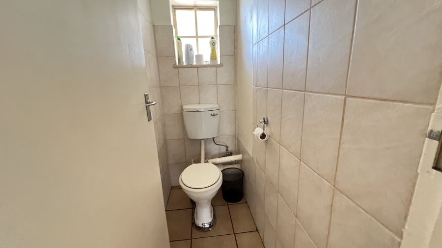 2 Bedroom Property for Sale in Greenhills Gauteng