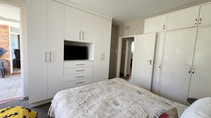 2 Bedroom Property for Sale in Greenhills Gauteng