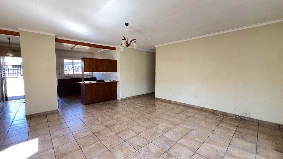 2 Bedroom Property for Sale in Greenhills Gauteng