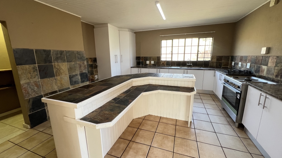 3 Bedroom Property for Sale in Hekpoort Gauteng