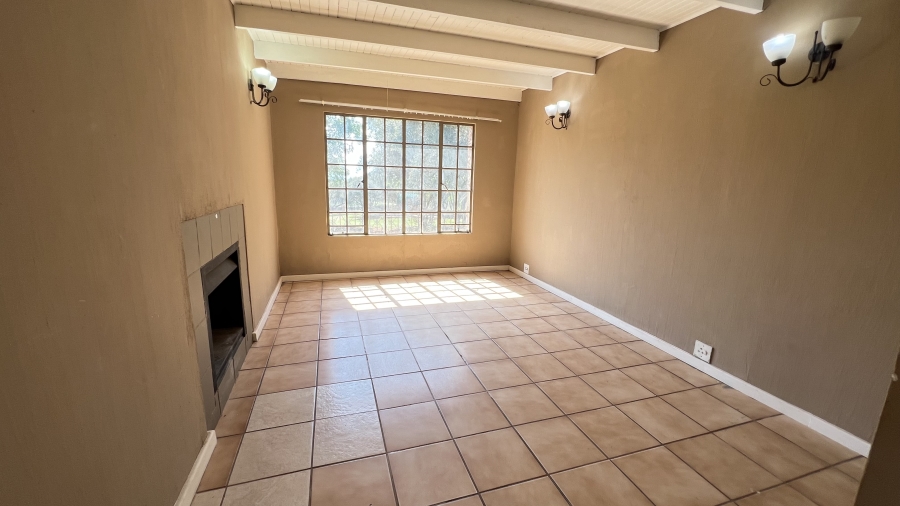 3 Bedroom Property for Sale in Hekpoort Gauteng