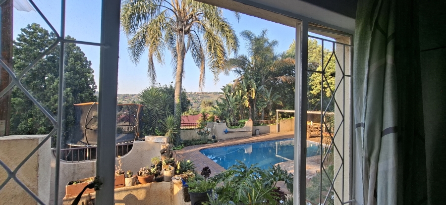 3 Bedroom Property for Sale in Wilro Park Gauteng