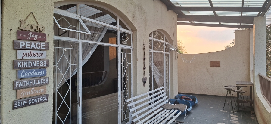 3 Bedroom Property for Sale in Wilro Park Gauteng