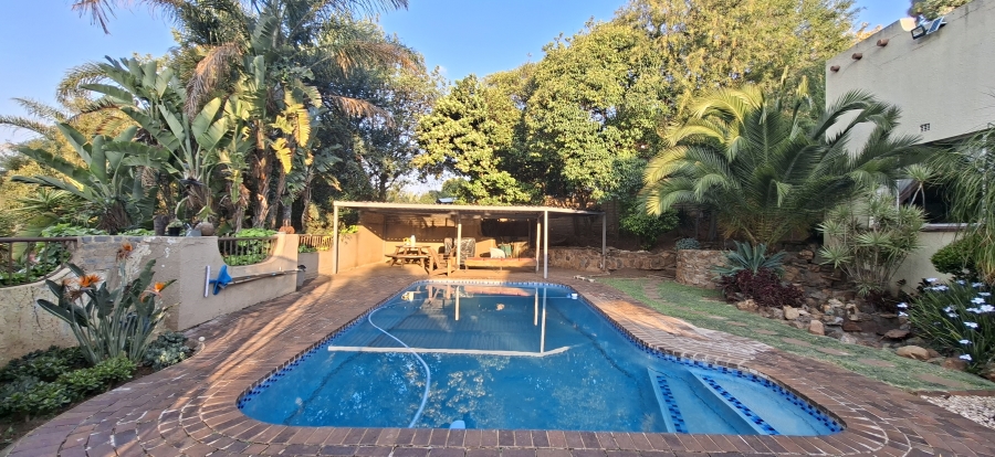 3 Bedroom Property for Sale in Wilro Park Gauteng