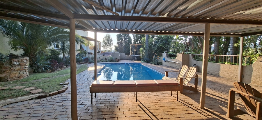 3 Bedroom Property for Sale in Wilro Park Gauteng