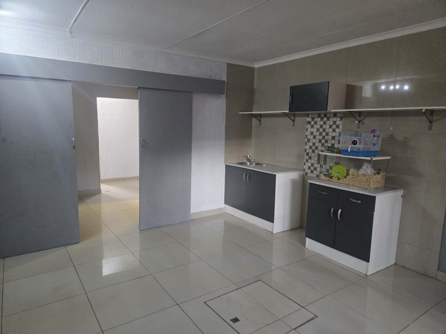 3 Bedroom Property for Sale in Wilro Park Gauteng