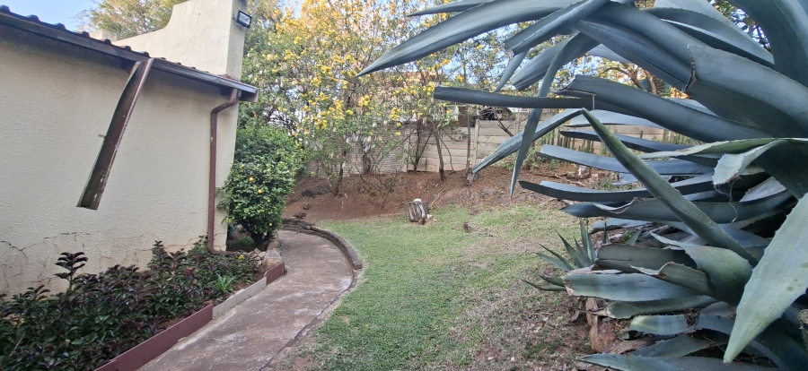 3 Bedroom Property for Sale in Wilro Park Gauteng