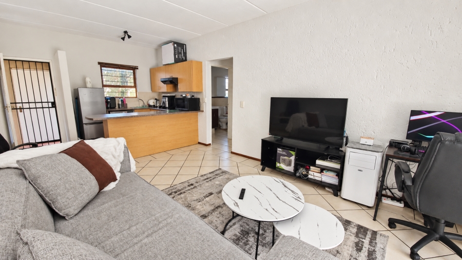 1 Bedroom Property for Sale in Paulshof Gauteng