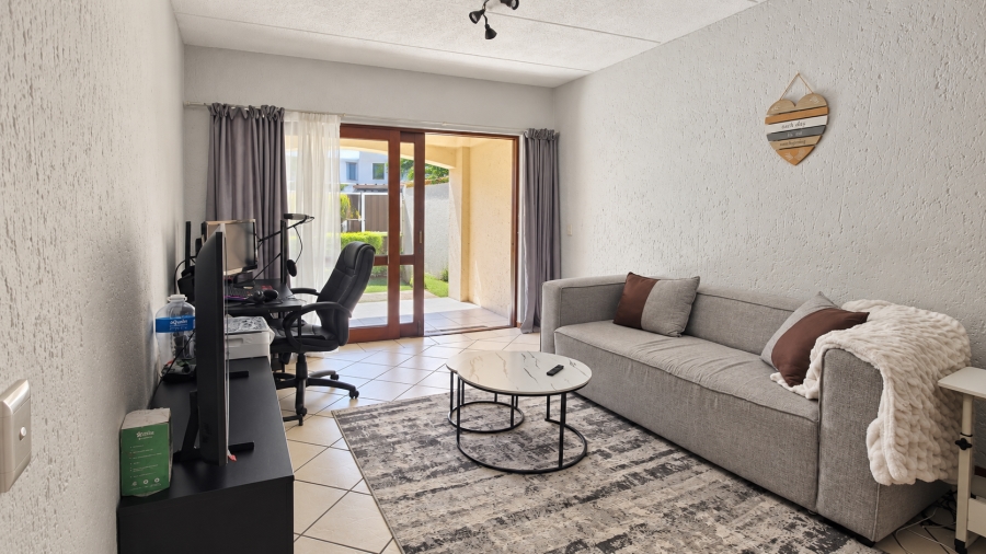 1 Bedroom Property for Sale in Paulshof Gauteng