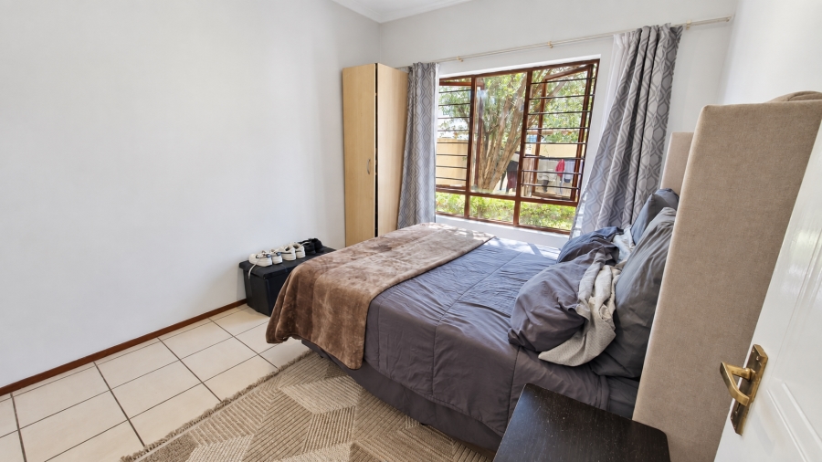 1 Bedroom Property for Sale in Paulshof Gauteng