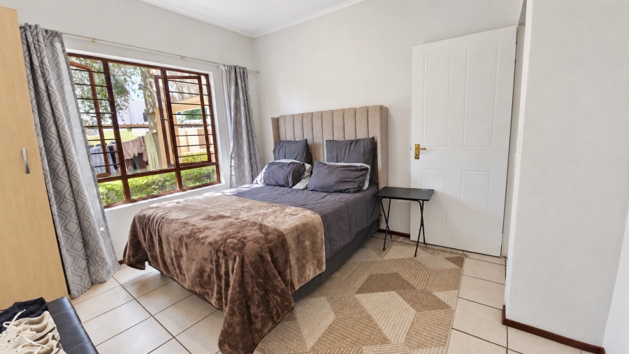 1 Bedroom Property for Sale in Paulshof Gauteng